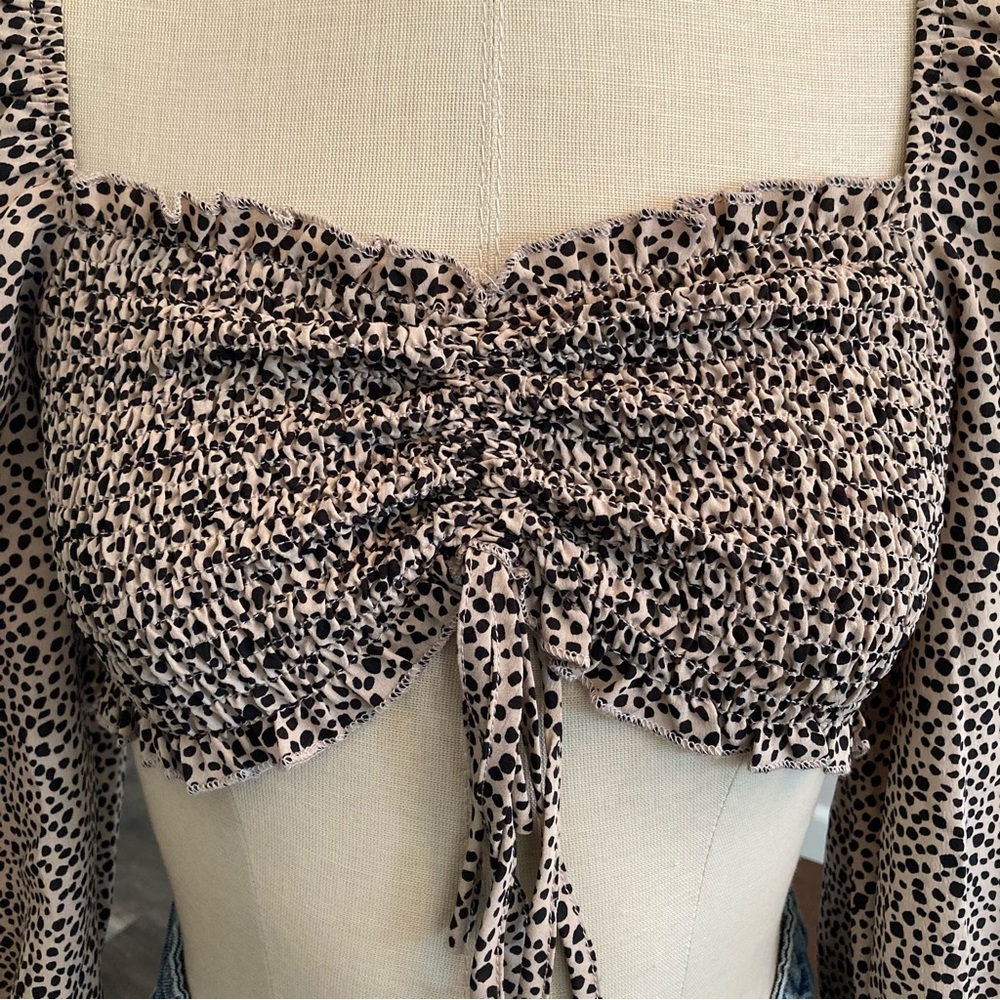 O. Vianca Long Sleeve Crop Animal Print Top Small - Picture 3 of 7